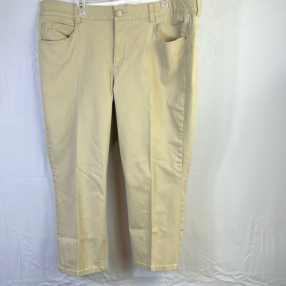 Vintage America Crop Pants Light Tan stretch Waistband Size 22W